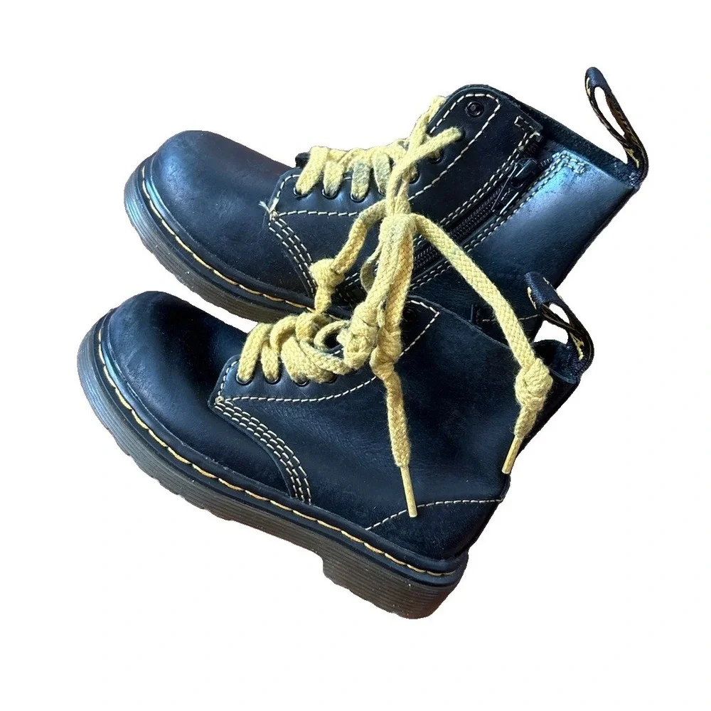 Dr. Martens Youth 1460 Pascal Combat Boots  Size 8 EU 24